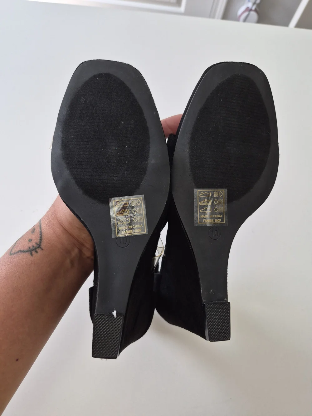 Fashion Nova Black Wavy Strap Wedge Sandals